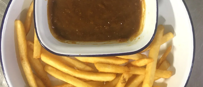 Chips & Korma Sauce  Large 